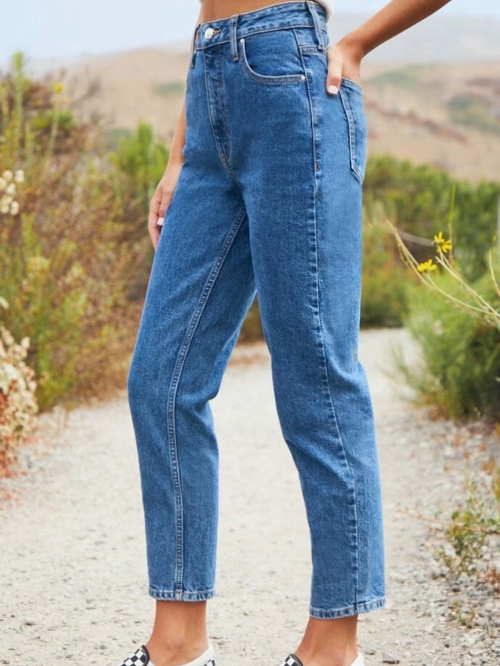 Guess Mom Jeans Size 31